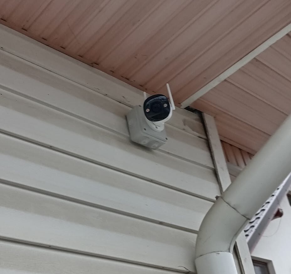 Instalarea camerelor de supraveghere în zone rurale: Ce trebuie să știi