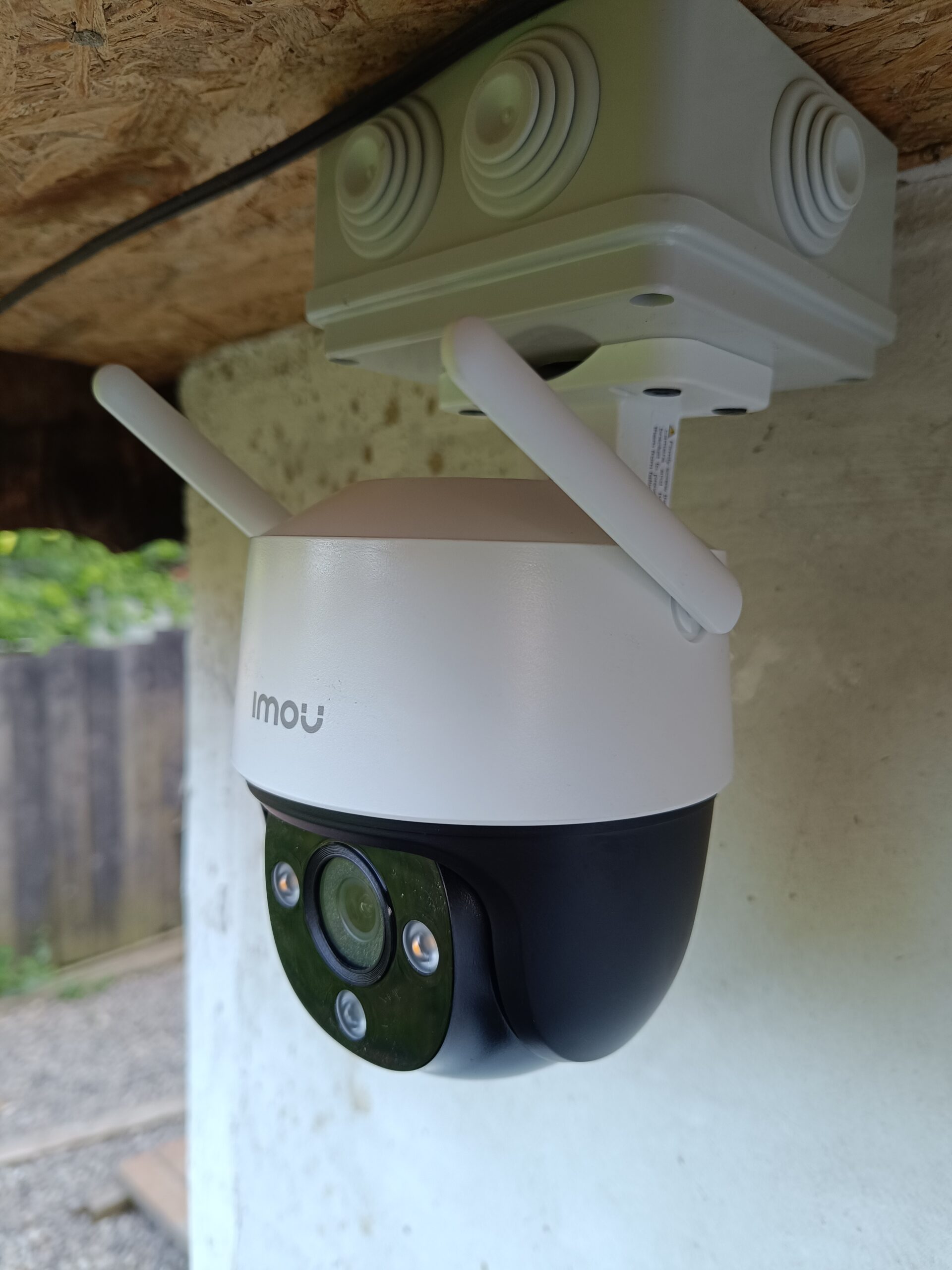 Montaj camere de supraveghere video la case mici: ce ai nevoie?