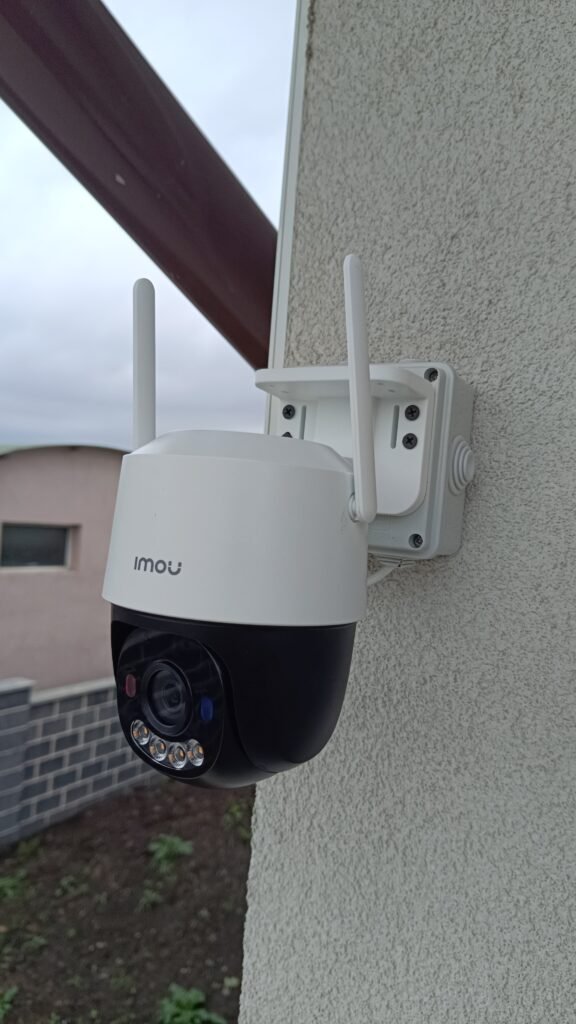 Montaj sistem de 4 camere de supraveghere în Frătăuții Noi, județul Suceava! 📹🛡️